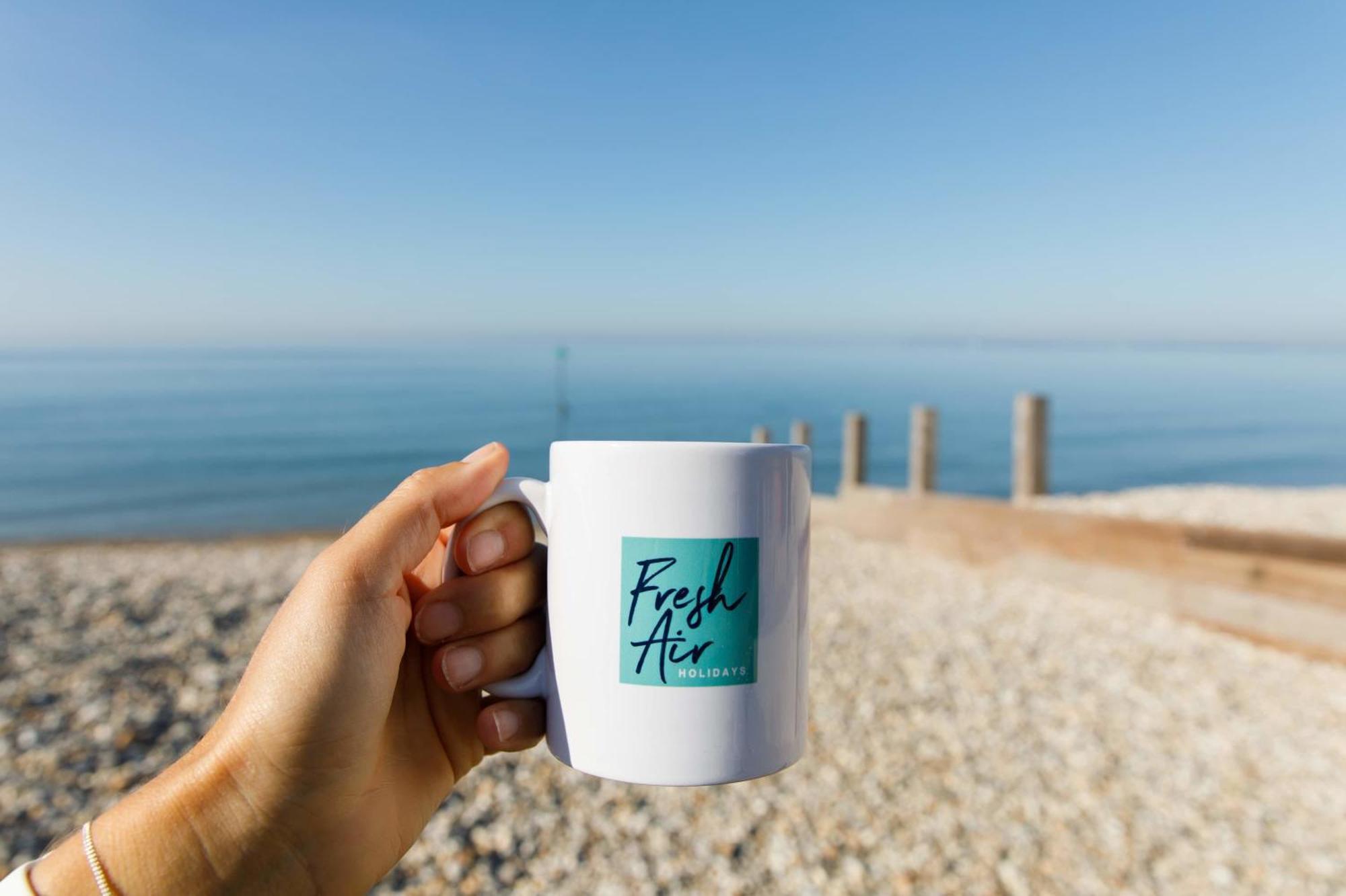 High-End Beachfront Getaway Sea View King Bed East Wittering Exteriör bild