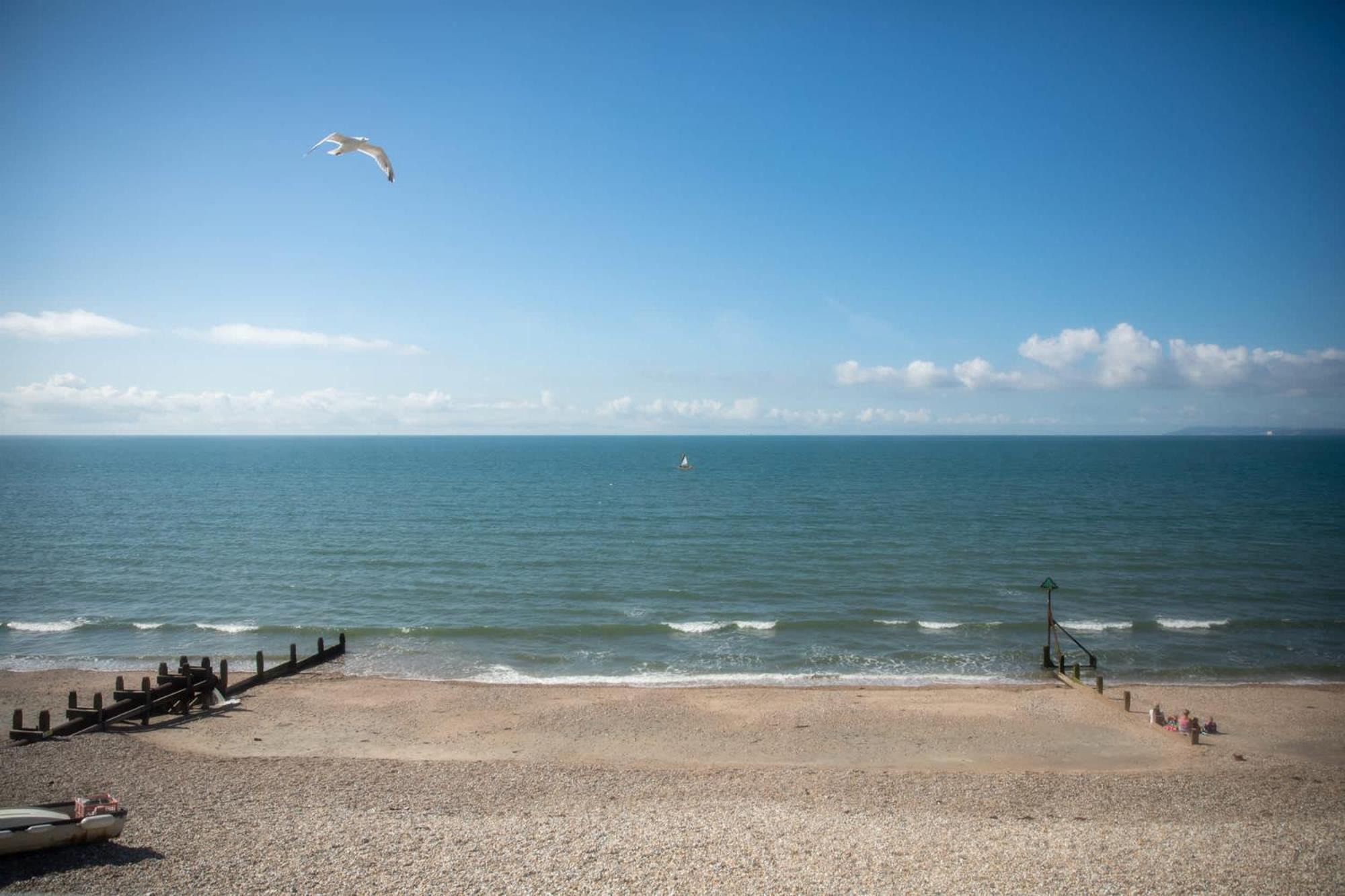 High-End Beachfront Getaway Sea View King Bed East Wittering Exteriör bild