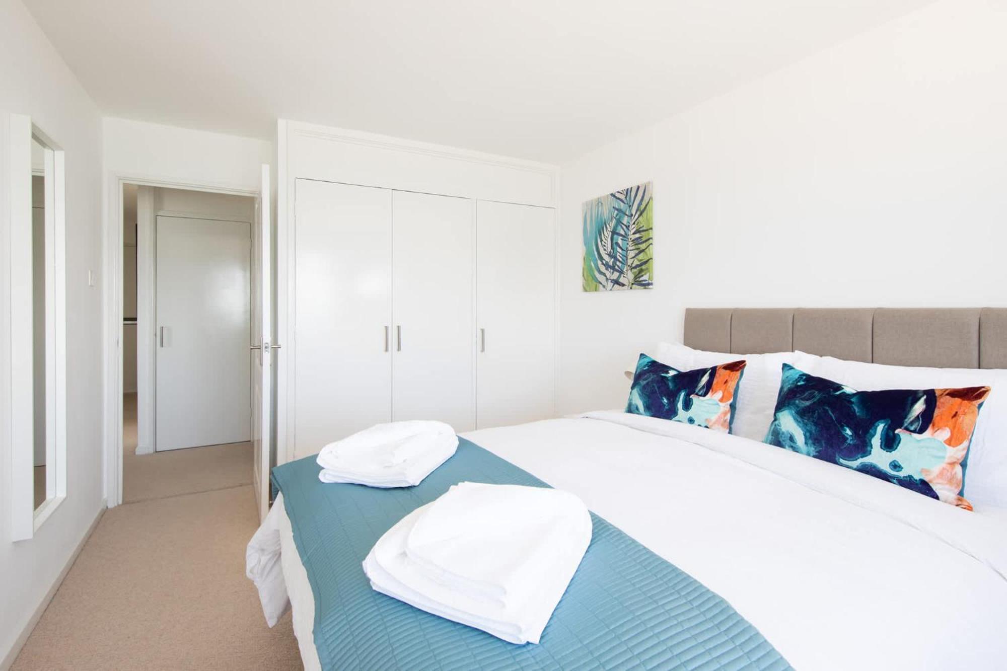 High-End Beachfront Getaway Sea View King Bed East Wittering Exteriör bild