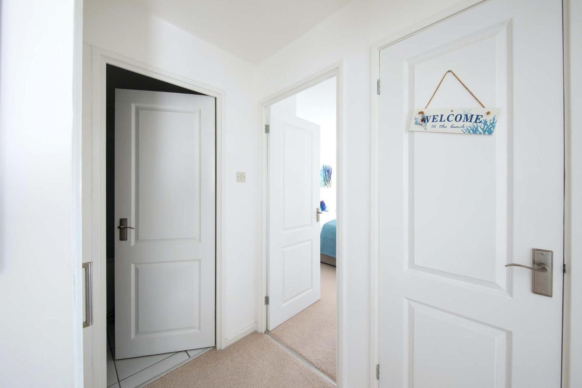 High-End Beachfront Getaway Sea View King Bed East Wittering Exteriör bild