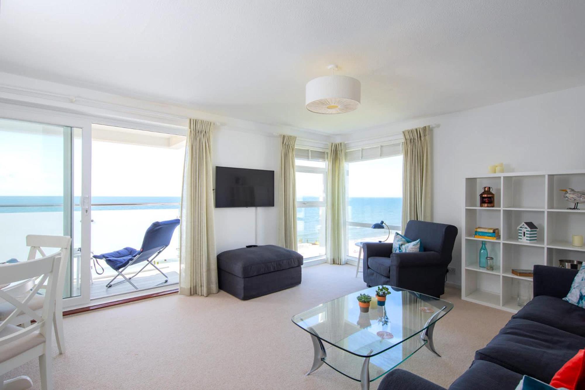 High-End Beachfront Getaway Sea View King Bed East Wittering Exteriör bild
